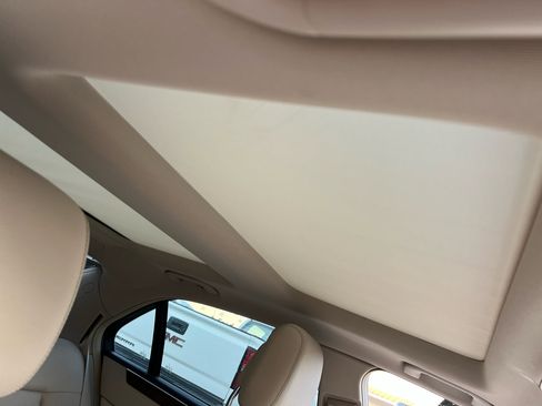 Used 2014 Mercedes-Benz E 350 Sedan image 23