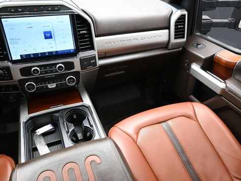 Used 2022 Ford F250 King Ranch w/ King Ranch Ultimate Package AWD/4WD image 39