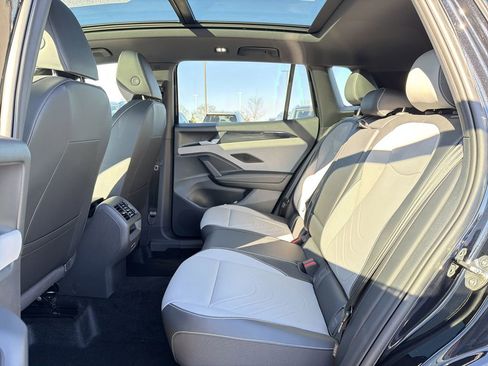 New 2026 Volkswagen Tiguan SE R-Line image 14