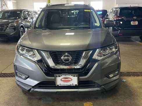 Used 2018 Nissan Rogue SL w/ Premium Package AWD/4WD image 2