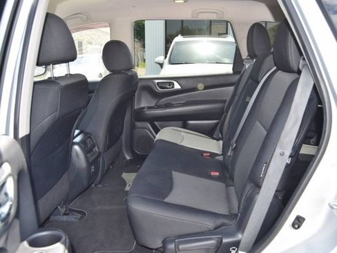 Used 2018 Nissan Pathfinder S AWD/4WD image 33