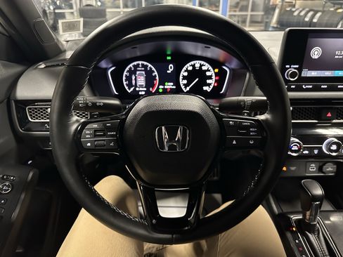 Used 2023 Honda Civic Sport image 9