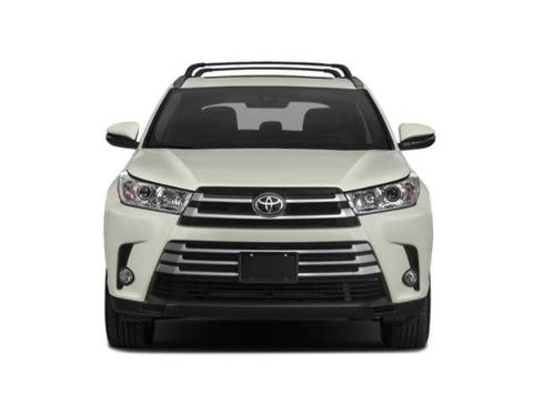 Used 2019 Toyota Highlander XLE AWD/4WD image 4