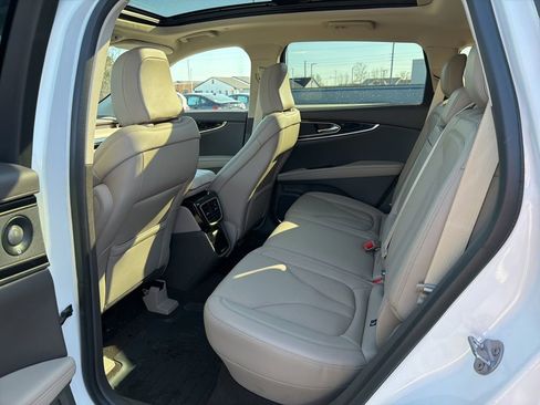 Used 2023 Lincoln Nautilus Reserve w/ Equipment Group 201A image 20