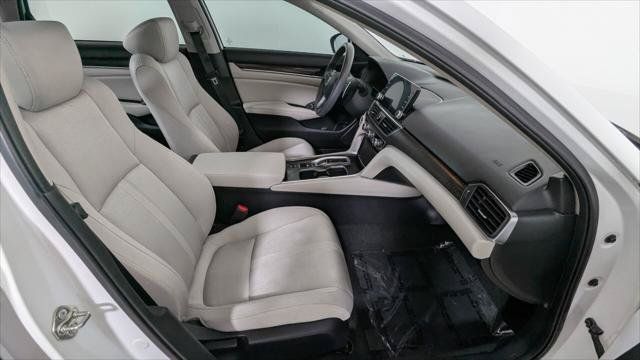 Used 2018 Honda Accord EX image 23