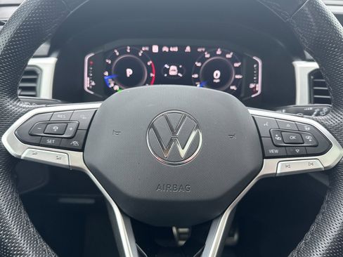 Used 2022 Volkswagen Atlas SEL Premium image 27