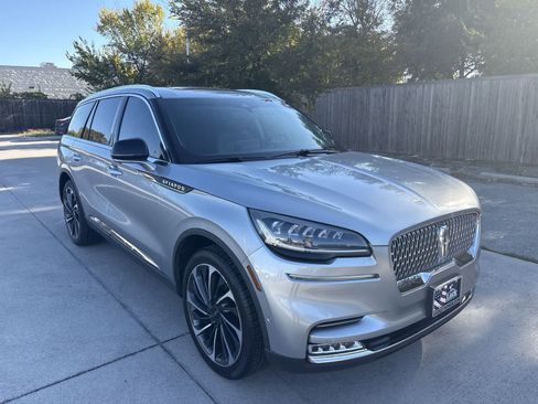 Used 2020 Lincoln Aviator Reserve w/ Equipment Group 201A image 24