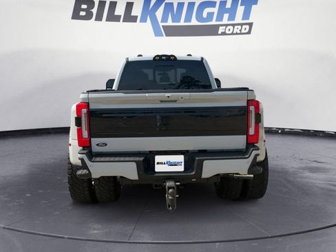 Used 2025 Ford F450 Platinum w/ FX4 Off-Road Package AWD/4WD image 4
