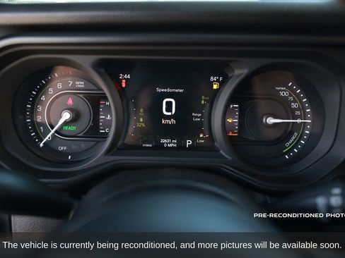 Used 2024 Jeep Wrangler Unlimited AWD/4WD image 16