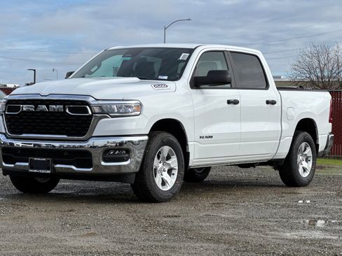 New 2026 RAM 1500 4x4 Crew Cab image 7