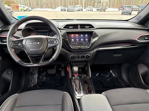 Used 2023 Chevrolet TrailBlazer RS w/ Sun and Liftgate Package image 21