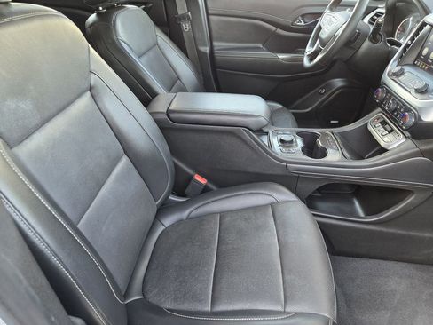 Used 2023 GMC Acadia SLT AWD/4WD image 12