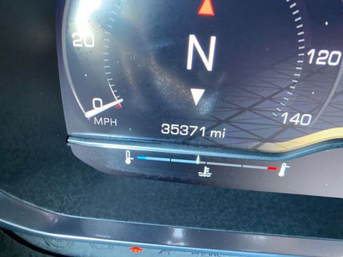 Used 2023 GMC Yukon XL AT4 image 18