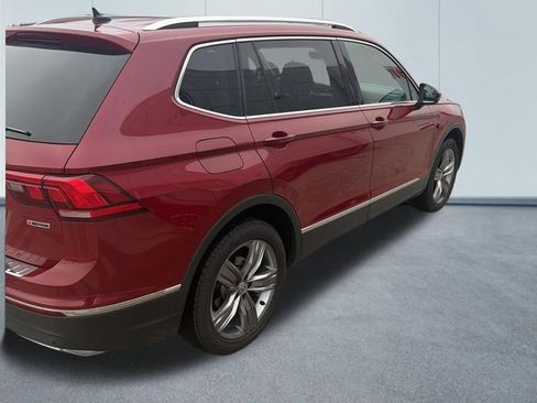 Used 2020 Volkswagen Tiguan SEL image 3