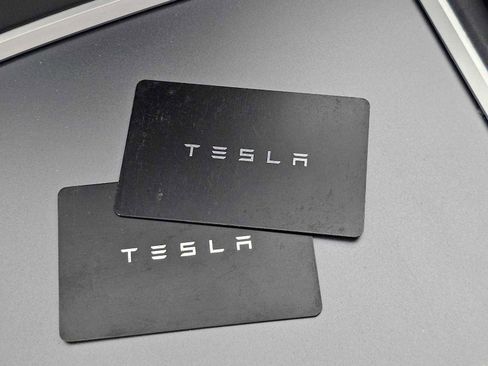 Used 2022 Tesla Model Y Long Range image 29