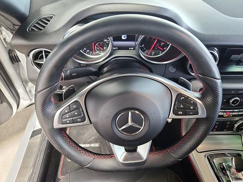Used 2017 Mercedes-Benz SLC 43 AMG image 17