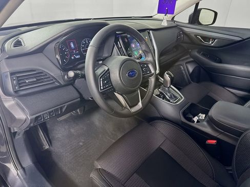 Used 2024 Subaru Outback Premium AWD/4WD image 9