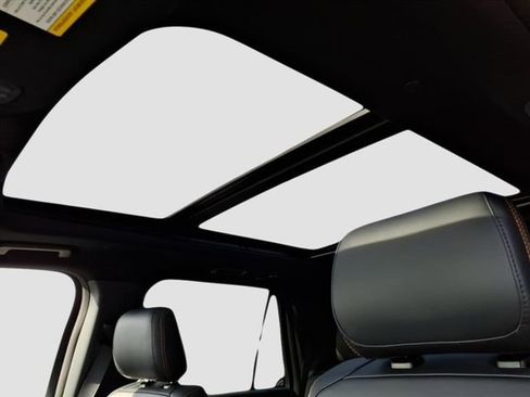 New 2025 Ford Expedition Tremor image 9