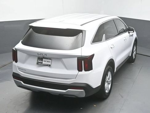 Used 2026 Kia Sorento LX FWD image 45
