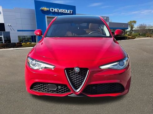 Used 2018 Alfa Romeo Giulia Ti Sport w/ Quick Order Package 22S Sport AWD/4WD image 20