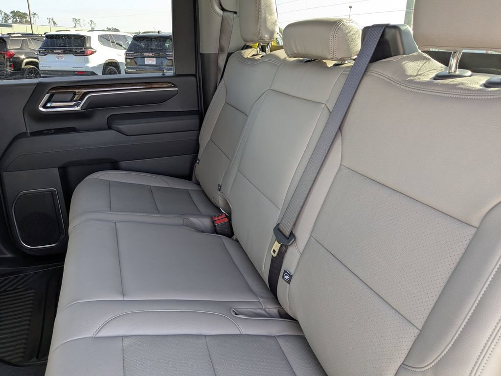 Used 2025 GMC Sierra 2500 SLE w/ SLE Convenience Package AWD/4WD image 14