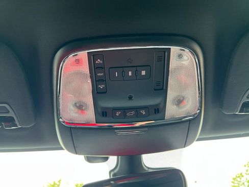 Used 2021 Jeep Grand Cherokee Limited w/ Quick Order Package 2GK 80th AWD/4WD image 39