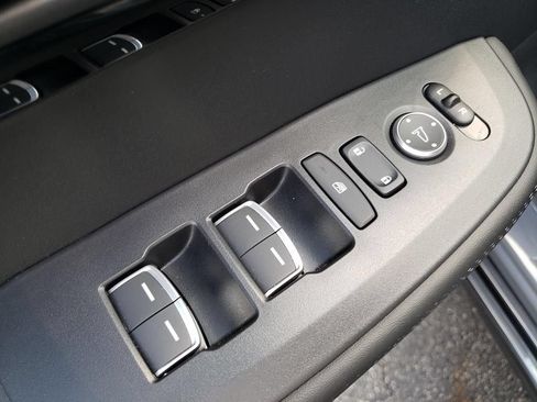 Certified 2025 Acura ADX AWD image 19