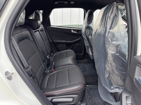 Used 2024 Ford Escape ST-Line Select image 36