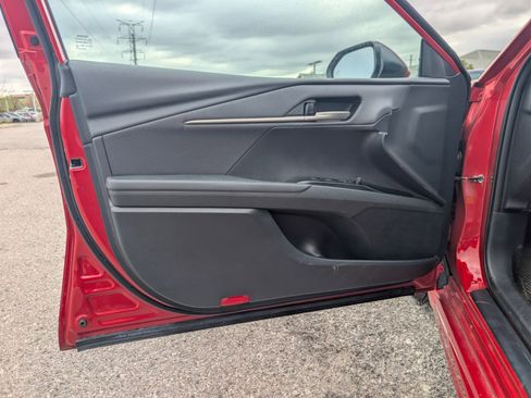 Used 2025 Toyota Camry SE FWD image 38