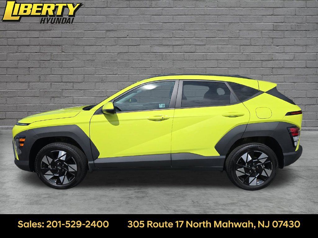 Certified 2024 Hyundai Kona SEL AWD/4WD image 3