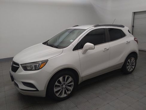Used 2019 Buick Encore Preferred FWD image 2