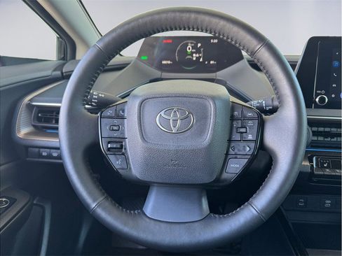 Used 2024 Toyota Prius XLE FWD image 13