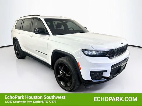 Used 2024 Jeep Grand Cherokee L Laredo AWD/4WD image 1