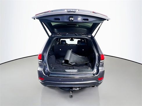 Used 2017 Jeep Grand Cherokee Altitude image 28
