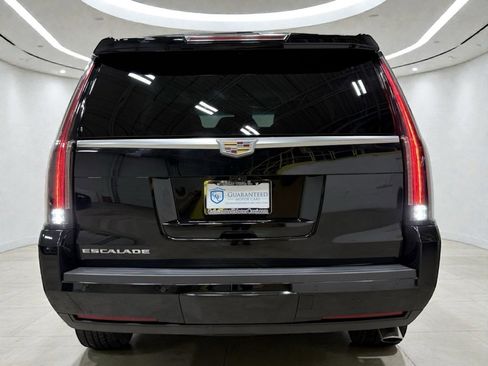 Used 2017 Cadillac Escalade Premium Luxury w/ LPO, Radiant Package image 7