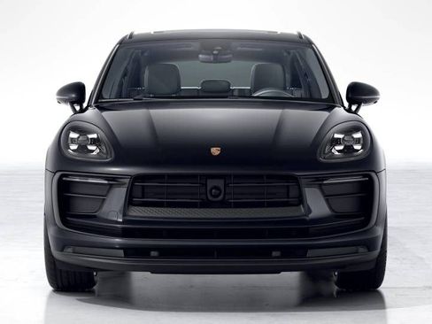 New 2026 Porsche Macan AWD/4WD image 8