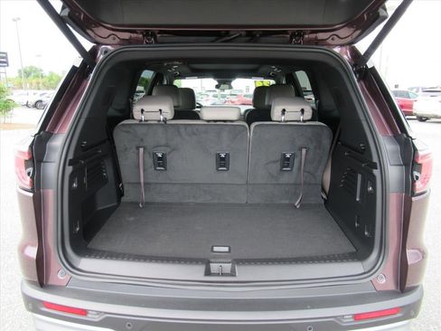 Used 2024 GMC Acadia Elevation w/ Luxury Package FWD image 37