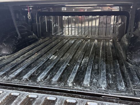 Used 2019 RAM 1500 Laramie RWD image 33