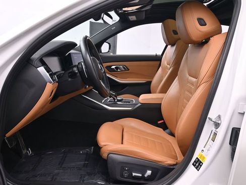 Used 2021 BMW 330i xDrive Sedan w/ M Sport Package image 11