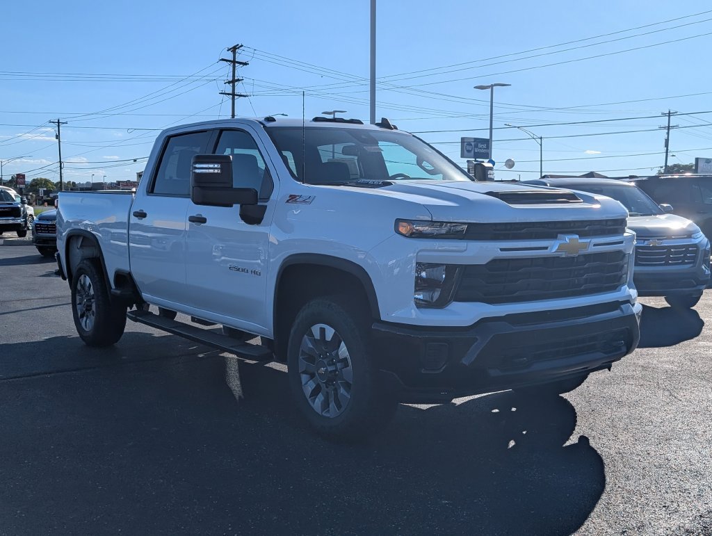 New 2026 Chevrolet Silverado 2500 Custom w/ Custom Value Package AWD/4WD image 8