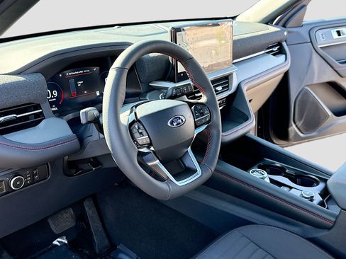 New 2026 Ford Explorer ST-Line w/ ST-Line Street Pack image 4