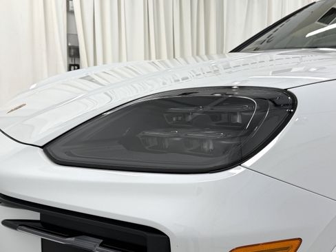 Certified 2025 Porsche Cayenne GTS image 17