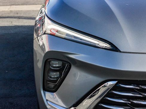 Used 2025 Buick Envision Preferred image 5