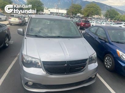 Used 2018 Dodge Grand Caravan SE