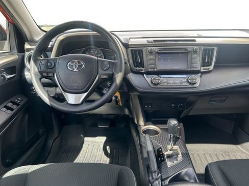 Used 2015 Toyota RAV4 XLE AWD/4WD image 12