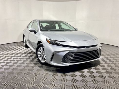 New 2026 Toyota Camry LE image 1