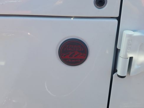 Used 2018 Jeep Wrangler Rubicon image 11