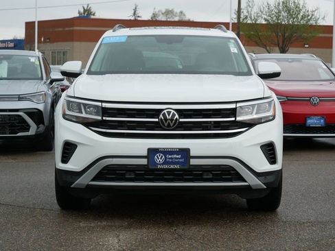 Certified 2023 Volkswagen Atlas SE w/ Panoramic Sunroof Package image 2