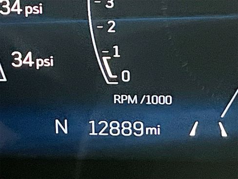 Used 2024 Cadillac XT4 Premium Luxury w/ Cold Weather Package image 12