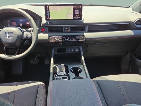New 2026 Honda Pilot Sport image 12